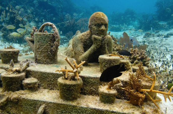 Подводный музей в Карибском море