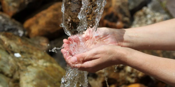 Весной родниковая вода особенно опасна