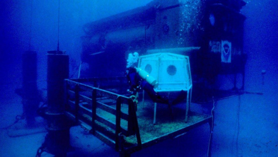 Что делают в лаборатории под водой?